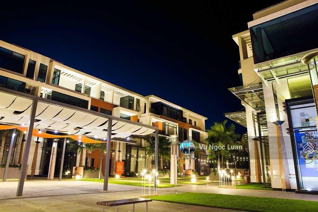 Biệt thự có hầm xe riêng đẳng cấp, biệt thự galleria 10x24,5m, giá 26 tỷ hoàn thiện 0901 319 ***