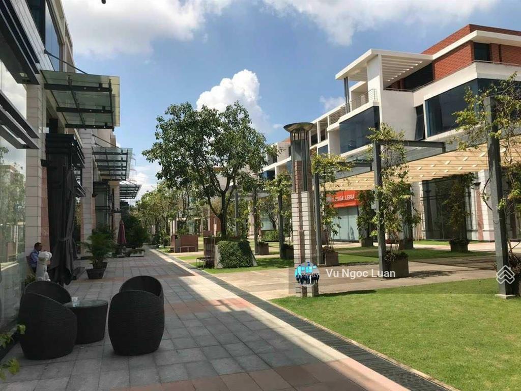 Biệt thự có hầm xe riêng đẳng cấp, biệt thự galleria 10x24,5m, giá 26 tỷ hoàn thiện 0901 319 ***