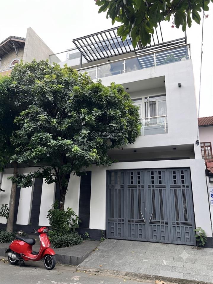 Cho thuê biệt thự 3 lầu sân thượng nội thất đầy đủ ở và văn phòng cty dài hạn