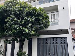 Cho thuê biệt thự 3 lầu sân thượng nội thất đầy đủ ở và văn phòng cty dài hạn