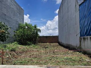 Bán lô đất đẹp 100m vuông thị trấn cần giuộc, cách chợ chỉ 700m, ô tô vào tận nơi