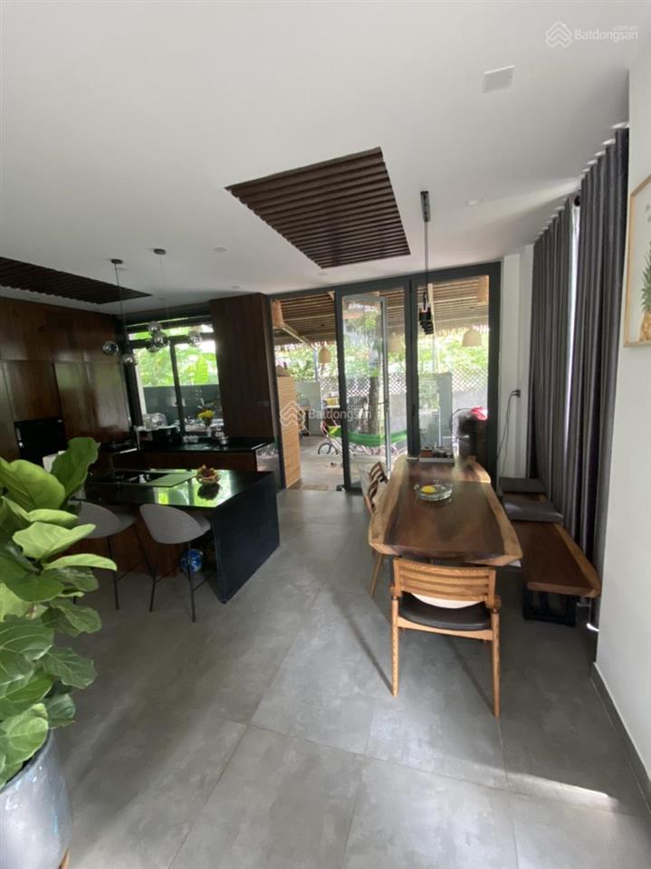 Bán gấp biệt thự mỹ giang phú mỹ hưng, phường tân phong q7. dt 11.75x18m (211.5m2)  0919 582 ***