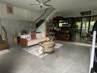 Chính chủ bán căn biệt thự song lập mỹ kim, phú mỹ hưng, quận 7. dt đất 9,5* 19m,  0919 582 ***