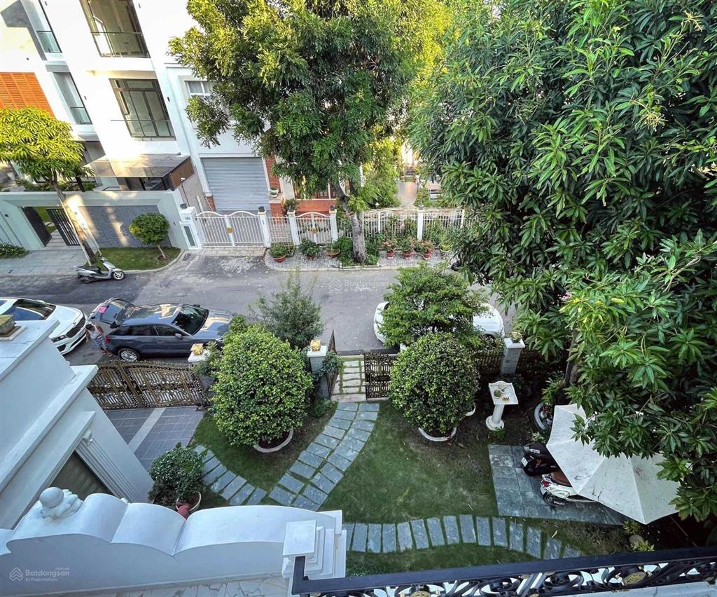 Chính chủ bán bt tứ lập mỹ phú 1b. p tân phú, q7, tp hcm.  0919 582 ***