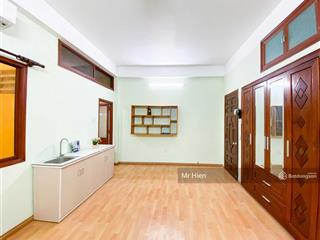 Cho thuê phòng giá rẻ, sạch đẹp, an ninh, gần trường đại học marketing, quận 7.  0987 899 ***