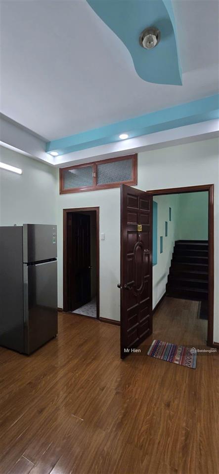 Cho thuê phòng giá rẻ, sạch đẹp, an ninh, gần trường đại học marketing, quận 7.  0987 899 ***