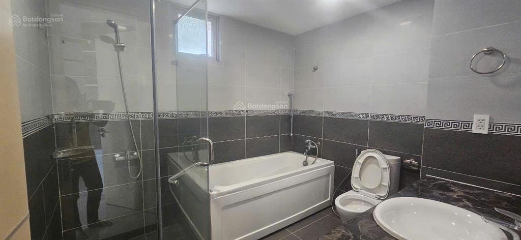 Căn hộ cosmo city 121m2 căn góc có đủ đồ điện giá 14tr5/tháng  0909 448 *** thu hiền