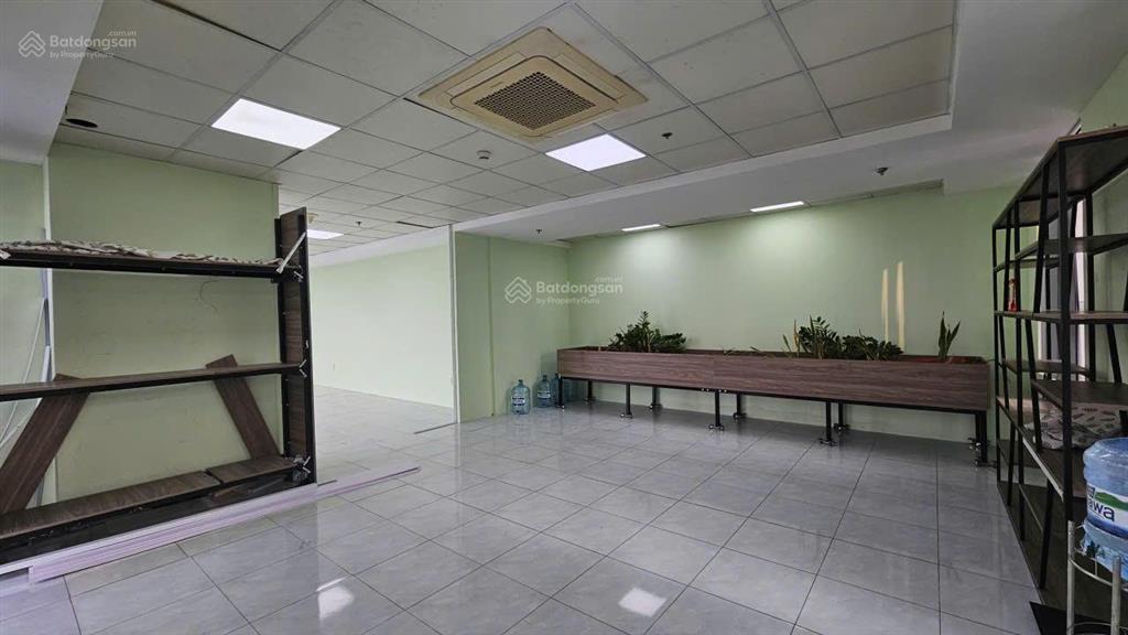Văn phòng luxcity 528 huỳnh tấn phát 126m2 giá 18tr/tháng căn góc.  0909 448 *** thu hiền