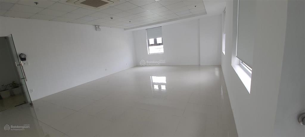 Văn phòng luxcity huỳnh tấn phát q7 có sẵn máy lạnh âm trần 44m2 căn góc.  0909 448 *** thu hiền