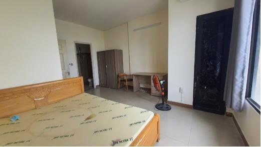 Căn hộ eratown 161m2 4pn 4wc gần đủ nội thất, nhà mới đẹp giá 13tr.  0909 448 *** thu hiền