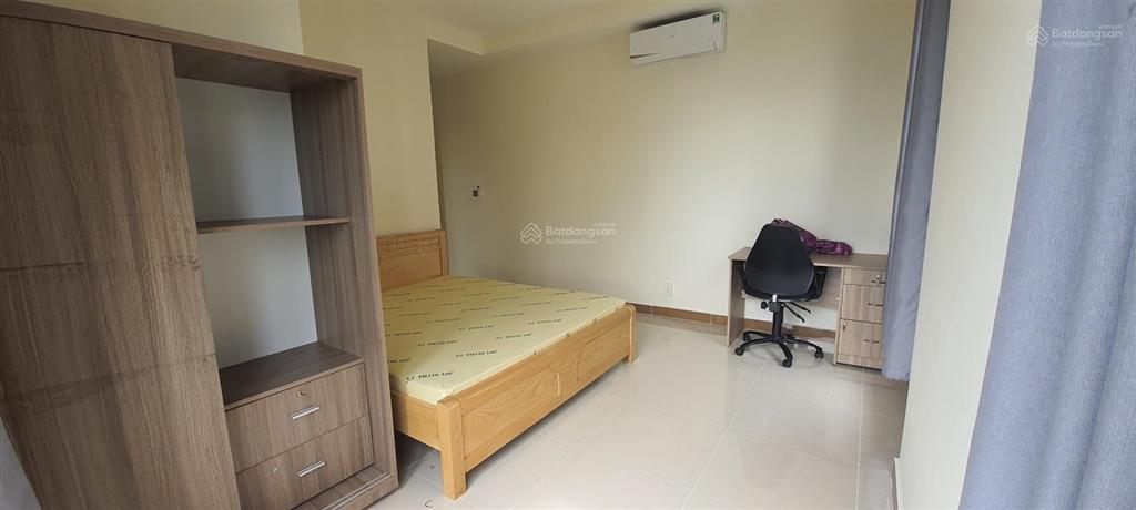 Căn hộ eratown đức khải 161m2 có nội thất giá thuê 14tr còn thương lượng. 0909 448 *** thu hiền
