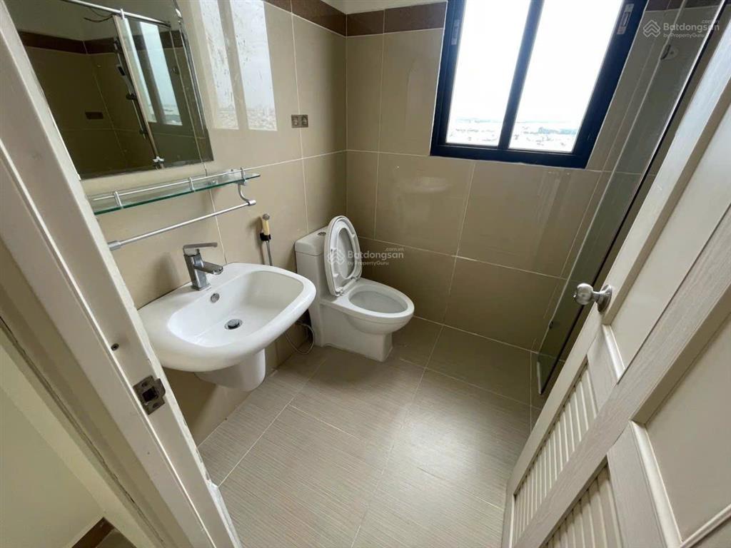 Căn hộ era town đức khải 161m2 cho thuê, các căn từ nhà trống đến có nội thất.  0909 448 *** hiền
