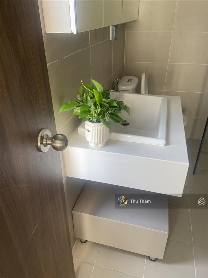 Cho thuê căn hộ 2pn de capella, căn góc nhà mới đẹp, nhận nhà ở ngay chỉ 15 triệu!  0908 155 ***
