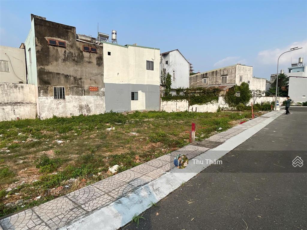 Bán đất nền dự án hoàng gia luxury ii, 80m2, giá 8,7 tỷ, sổ hồng riêng  0908 155 ***