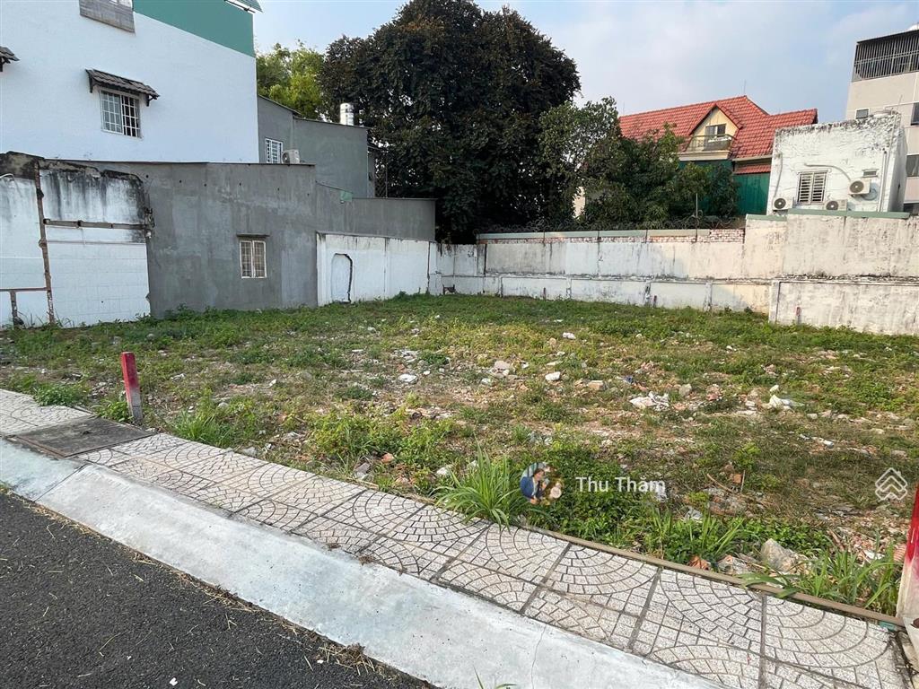 Bán đất nền dự án hoàng gia luxury ii, 80m2, giá 8,7 tỷ, sổ hồng riêng  0908 155 ***