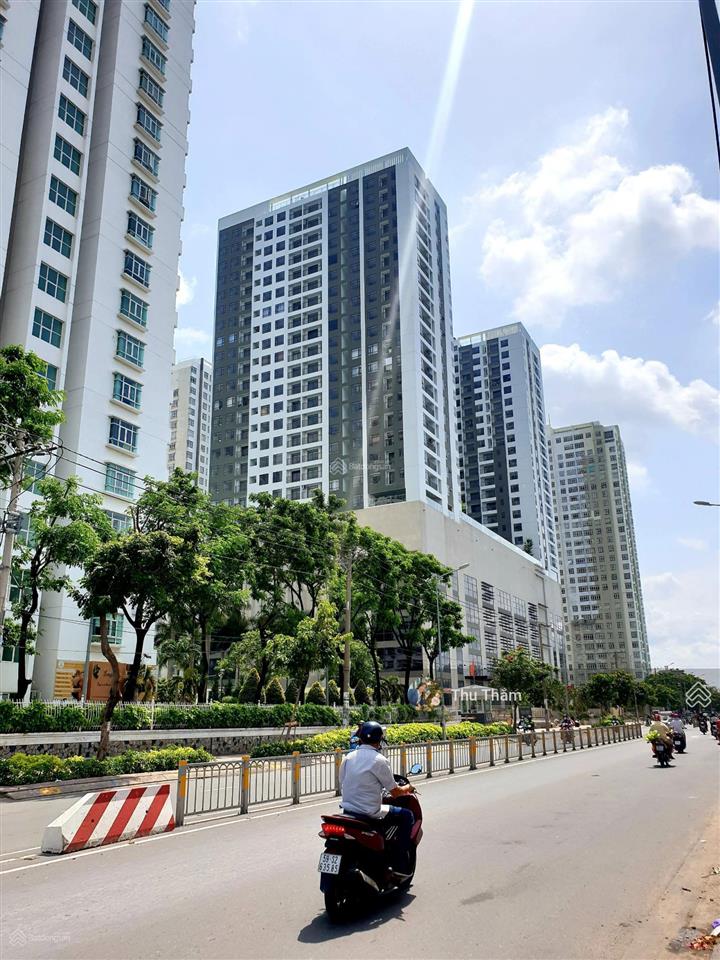 Hot! bán officetel central premium, 36m2, căn góc nhà mới đẹp, view công viên hồ bơi giá 2,6 tỷ