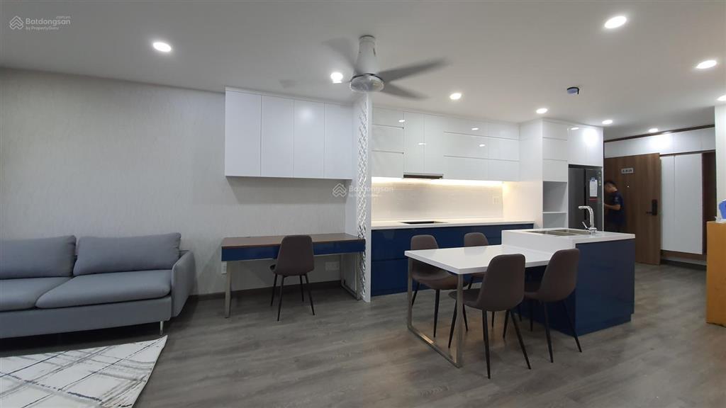 Bán căn hộ 2 phòng ngủ, full nội thất nhà mới đẹp, 89m2, giá 8 tỷ,  0908 155 ***