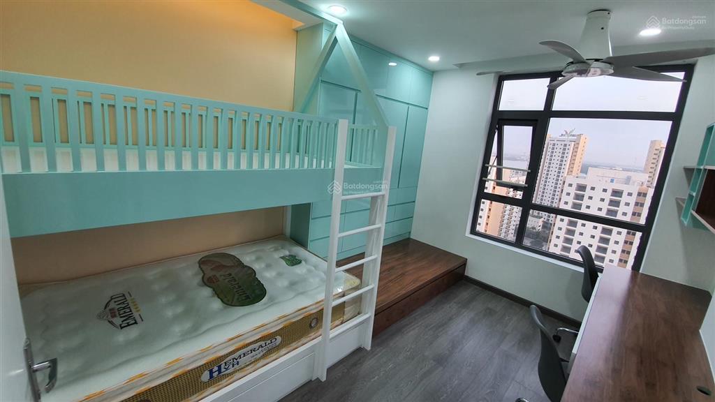 Bán căn hộ 2 phòng ngủ, full nội thất nhà mới đẹp, 89m2, giá 8 tỷ,  0908 155 ***