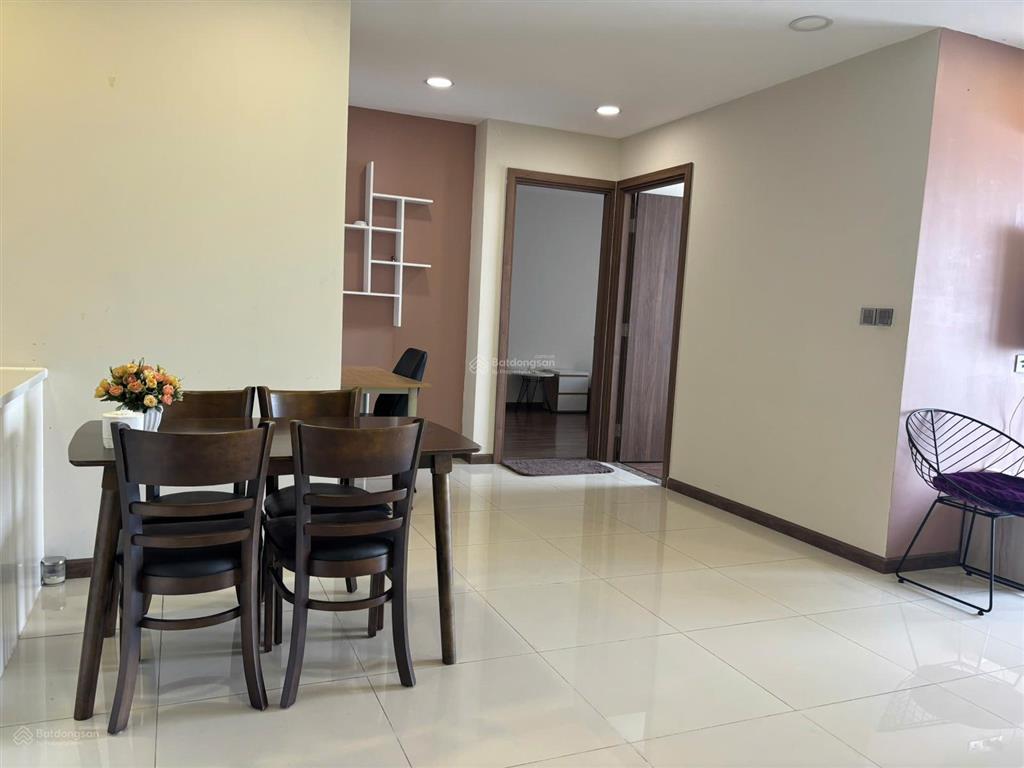 Hot! cho thuê căn hộ 2 phòng ngủ chung cư de capellla, 89m2, full nội thất, view landmark 81!