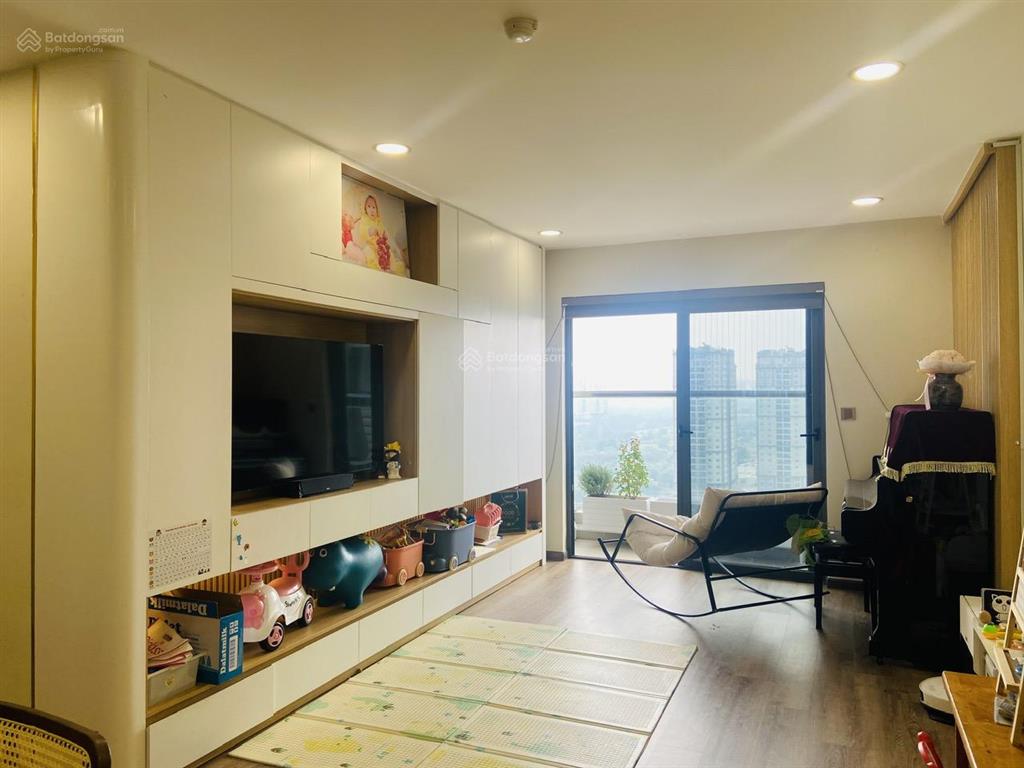 Bán căn hộ 3 phòng ngủ de capella, nhà full nội thất, đã có sổ hồng, view bitexco, landmark !