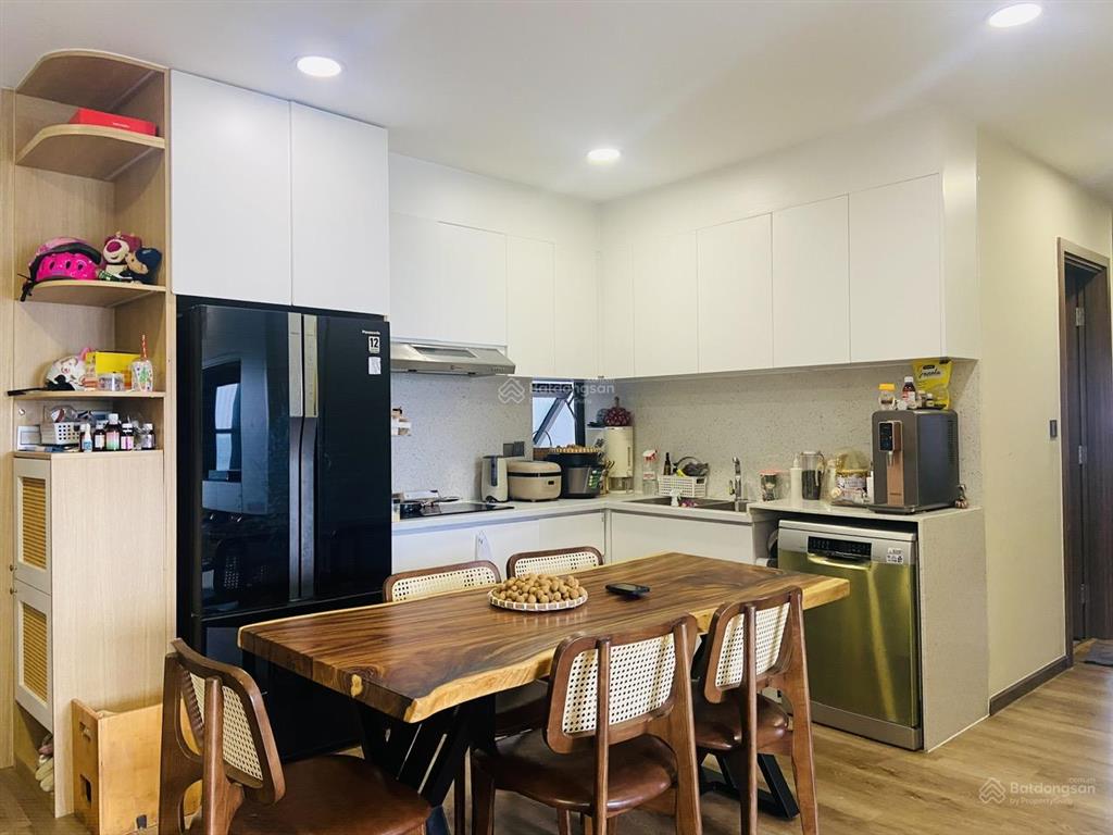 Bán căn hộ 3 phòng ngủ de capella, nhà full nội thất, đã có sổ hồng, view bitexco, landmark !