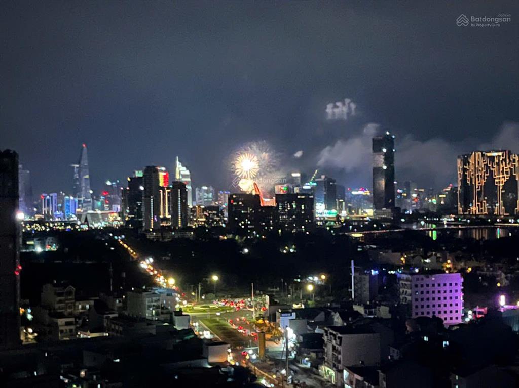 Bán căn hộ 3 phòng ngủ de capella, nhà full nội thất, đã có sổ hồng, view bitexco, landmark !