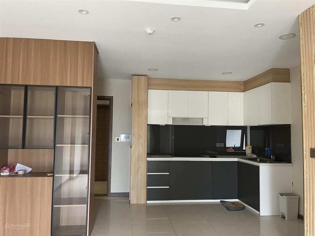 Bán căn hộ 3pn, 95m2 full nội thất, đã có sổ hồng  0908 155 ***