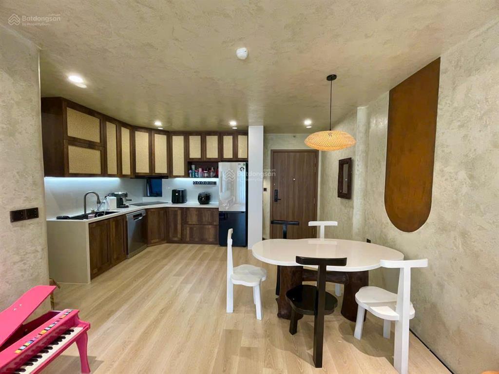 Bán căn hộ 3 phòng ngủ de capella, có sổ hồng, 96m2, full nội thất, giá 9,9 tỷ  0908 155 ***