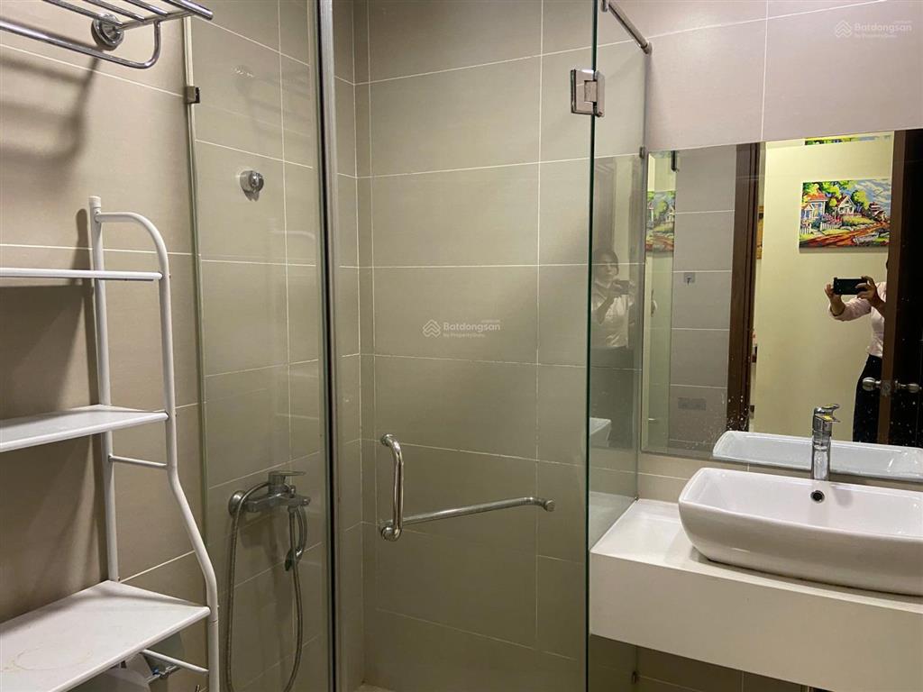 Cho thuê căn hộ 1 phòng ngủ chung cư de capella, 56m2, giá 12,5 triệu nhận nhà ở ngay  0908 155 ***