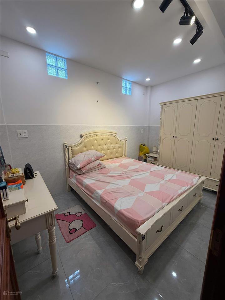 Bán nhà mặt tiền 256 tân hòa đông, bình tân, nhà mới đẹp, giá 12,6 tỷ  0908 155 ***