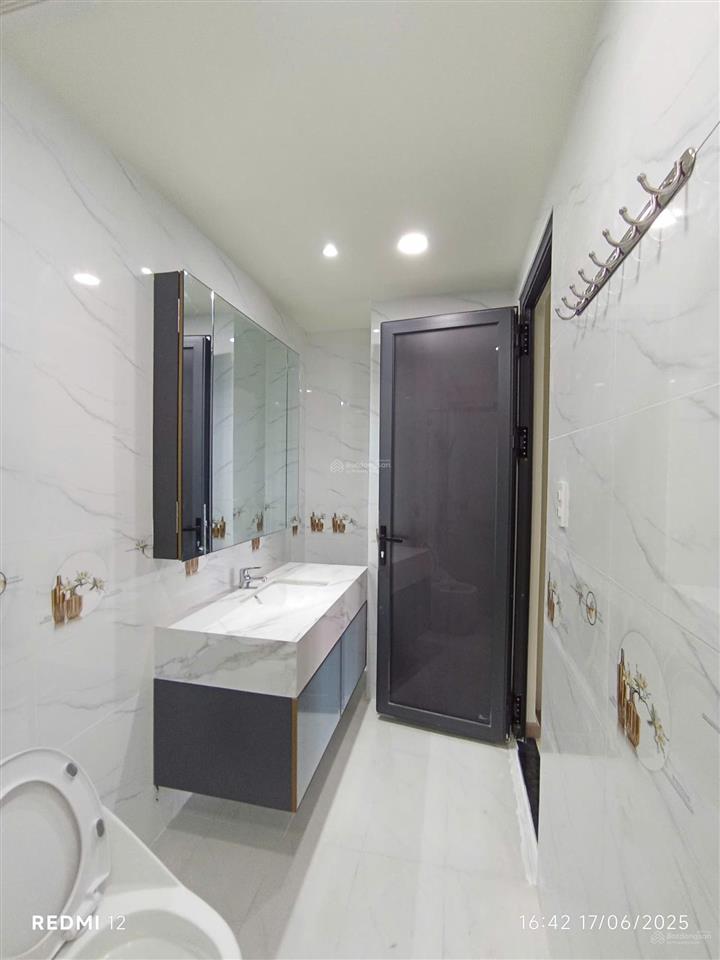 Bán căn hộ lavida plus, nguyễn văn linh (đối diện vivo city) 74m2, full nội thất,  0908 155 ***