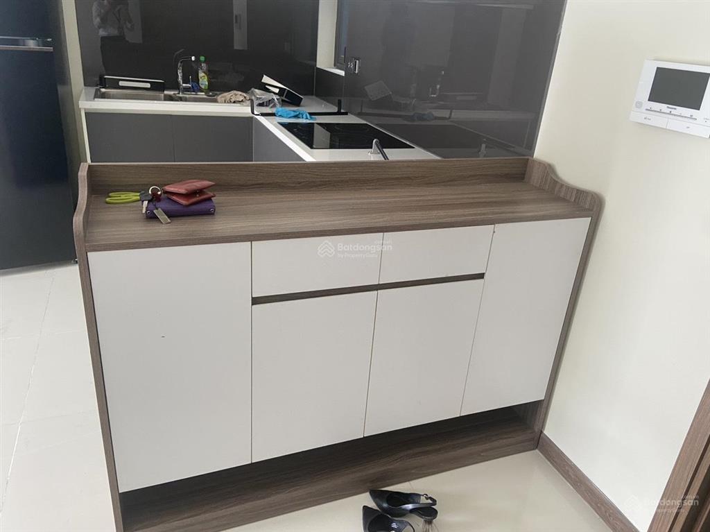 Cho thuê căn hộ 3pn chung cư de capella, 95m2, căn góc, có nội thất giá 20tr/tháng  0908 155 ***