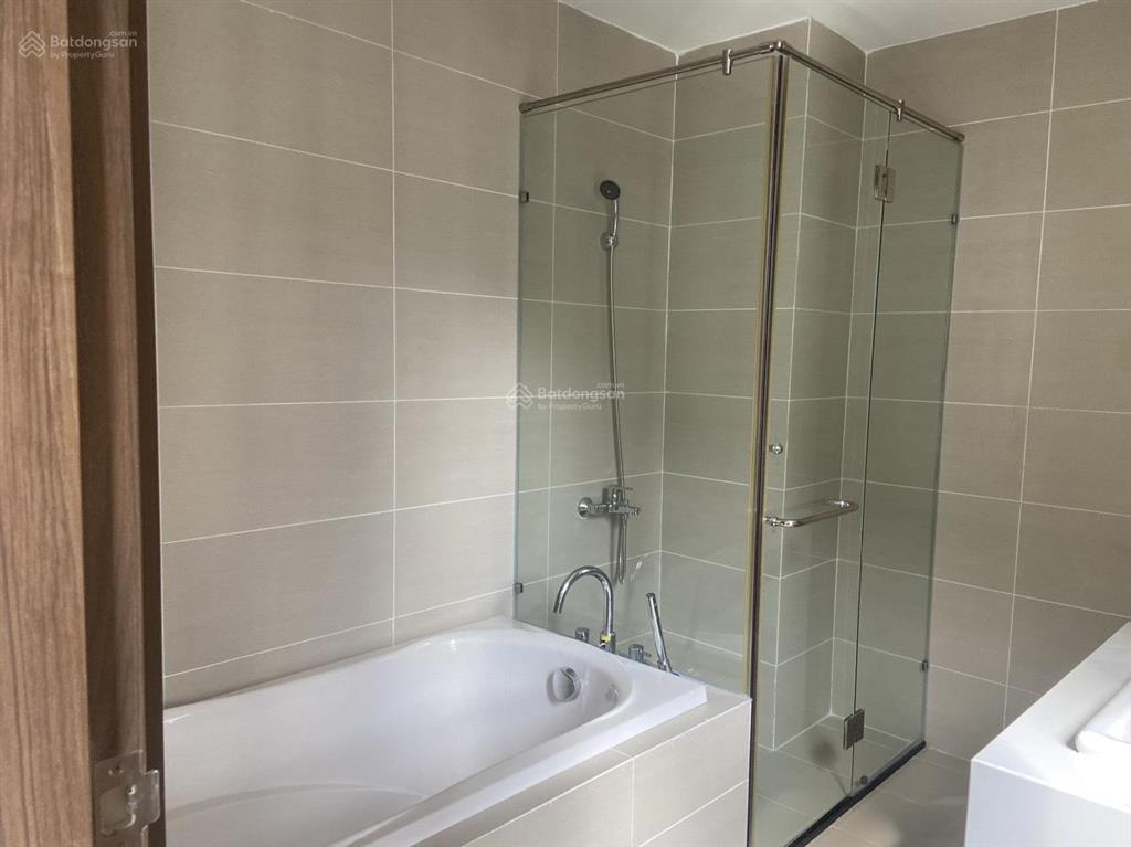 Cho thuê căn hộ 3pn chung cư de capella, 95m2, căn góc, có nội thất giá 20tr/tháng  0908 155 ***