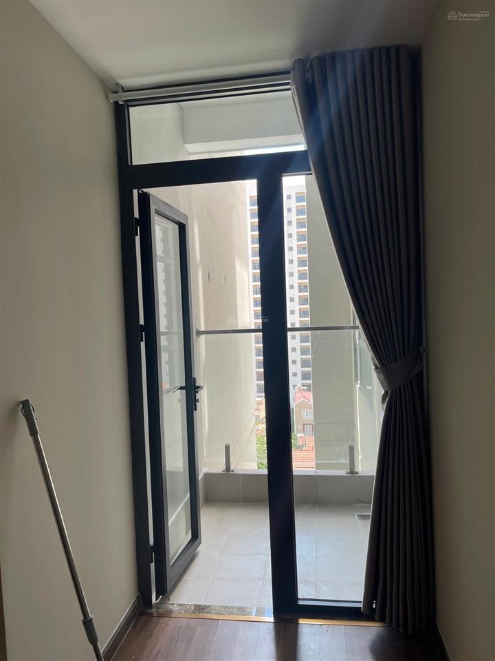 Cho thuê căn hộ 2pn de capella, nhà mới đẹp, giá 15 triệu  0908 155 ***
