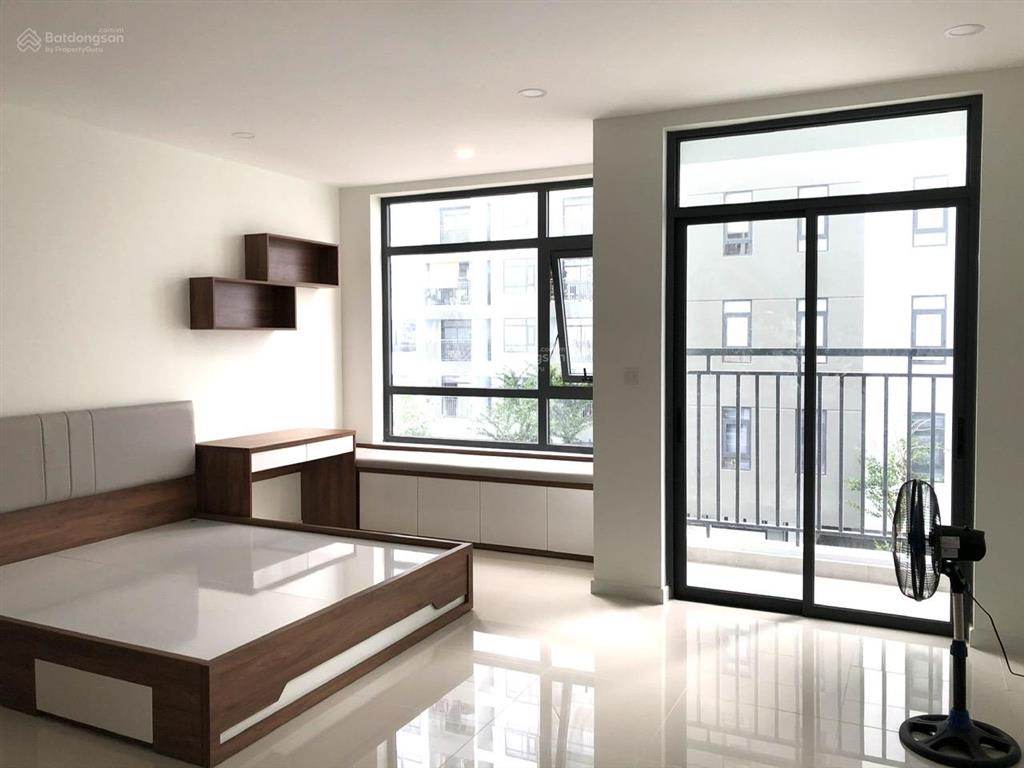 Bán officetel central premium, 854 tạ quang bửu, dt 39m2, view hồ bơi, nhà mới đẹp,  0908 155 ***