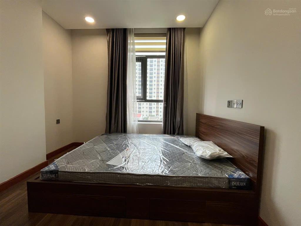 * cho thuê căn hộ 3 phòng ngủ chung cư de capella, 116 lương định của, 95m2, full nội thất.