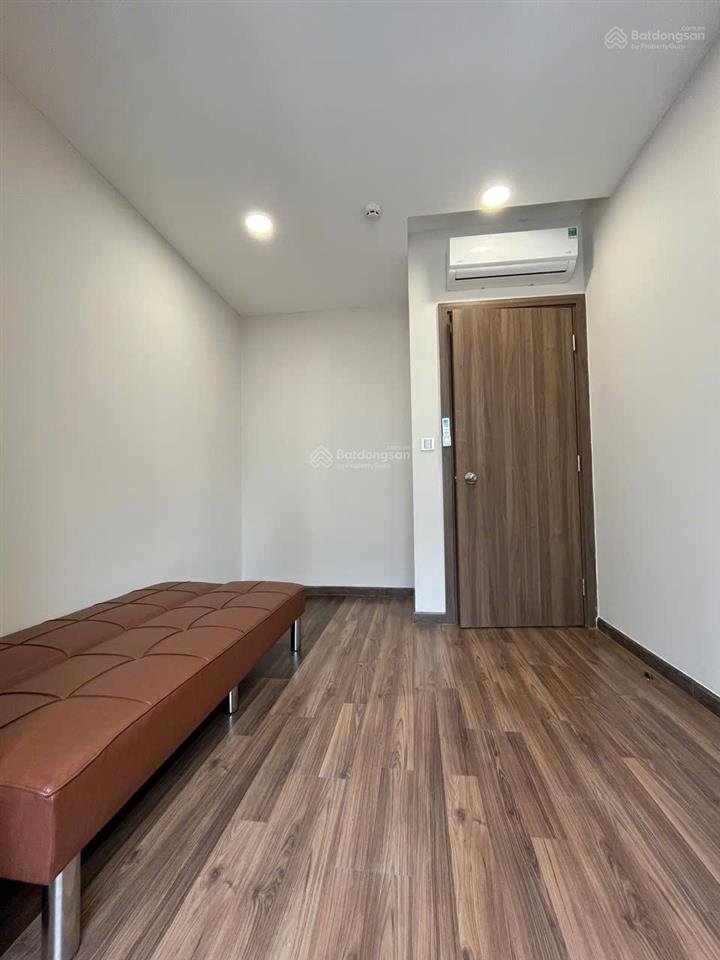 * cho thuê căn hộ 3 phòng ngủ chung cư de capella, 116 lương định của, 95m2, full nội thất.