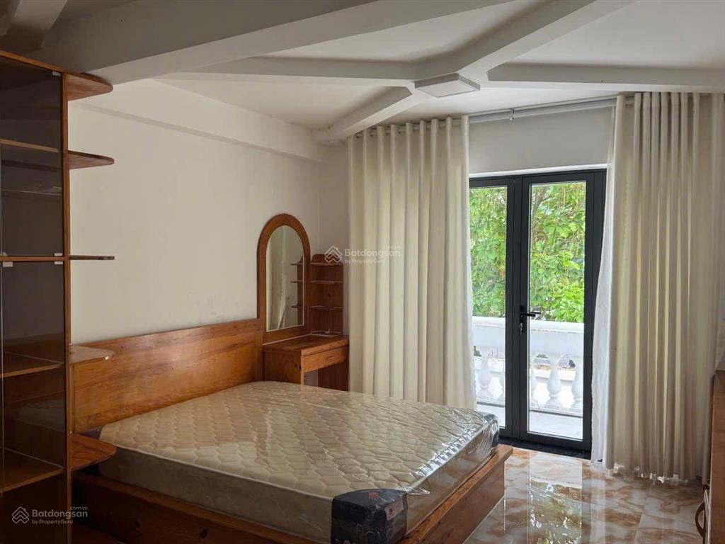 Bán biệt thự kdc 13e làng việt kiều, xã bình hưng, hồ chí minh, 203m2, căn góc!  0908 155 ***