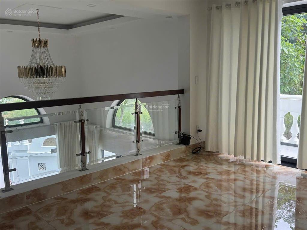 Bán biệt thự kdc 13e làng việt kiều, xã bình hưng, hồ chí minh, 203m2, căn góc!  0908 155 ***