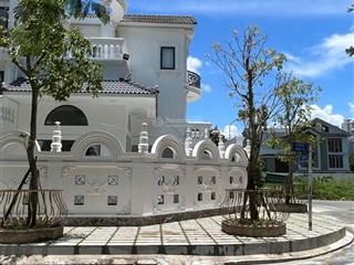 Bán biệt thự kdc 13e làng việt kiều, xã bình hưng, hồ chí minh, 203m2, căn góc!  0908 155 ***