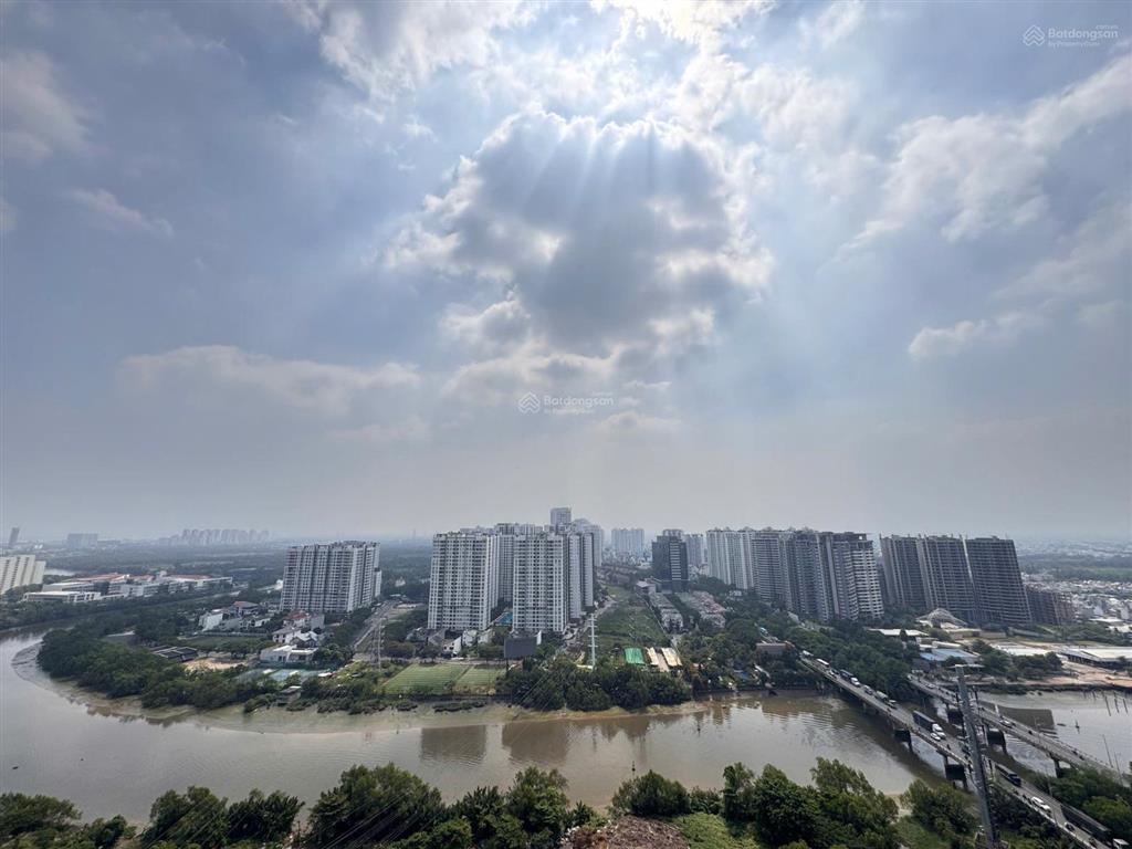 Bán căn hộ lavida plus đường nguyễn văn linh, phường tân hưng, quận 7, 96m2, full nội thất, 6,4 tỷ.