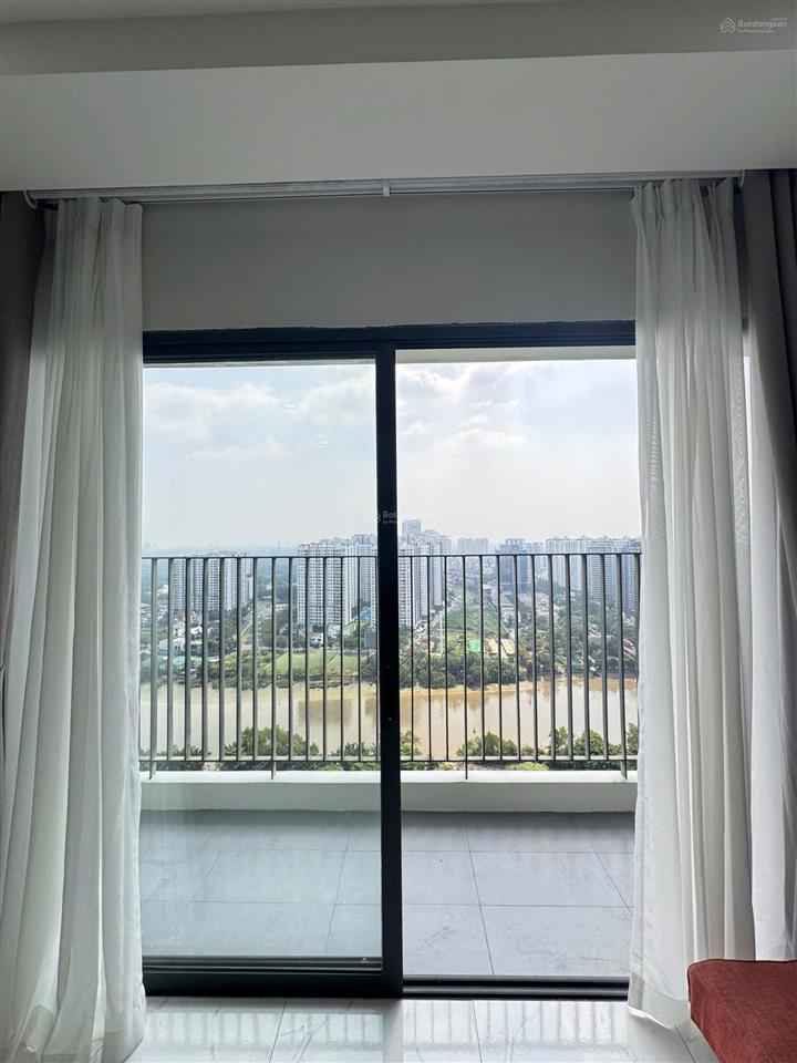 Bán căn hộ lavida plus đường nguyễn văn linh, phường tân hưng, quận 7, 96m2, full nội thất, 6,4 tỷ.
