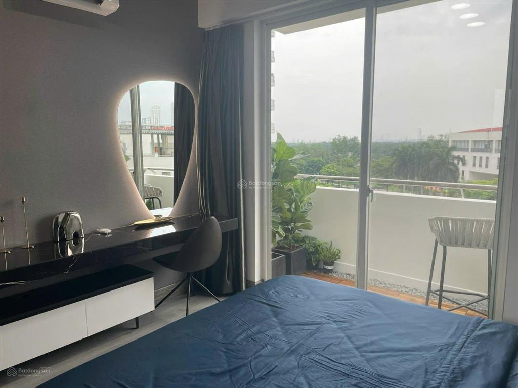 Cho thuê mỹ khánh 2 phú mỹ hưng q7  dt 118m2 giá 18 triệu / tháng  0918 622 ***