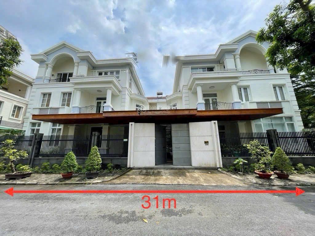 Bán gấp bt 2 tầng, 6pn, 6vs, 496m2 tại phú mỹ hưng, q7, 145 tỷ vnd
