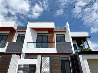 Bán nhà h đơk y wang nối dài, eakao, daklak. dt 78,6m2 2 lầu full nội thất chỉ 2,550 tỷ 0933 566 ***