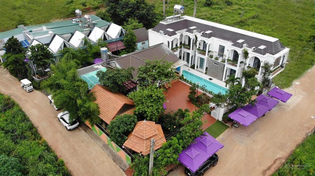 Bán biệt thự ninh hoa cư suê cư mgaả daklak dt 730m2 giá chỉ 13 tỷ xây siêu đẹp view hồ, đồi thông