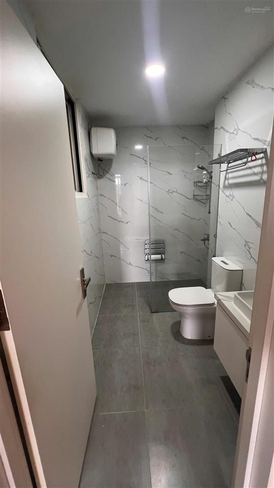 Cần tiền bán gấp căn hộ garden court 1, phú mỹ hưng, dt 143m2, 3pn, nội thất cơ bản, giá bán 14 tỷ