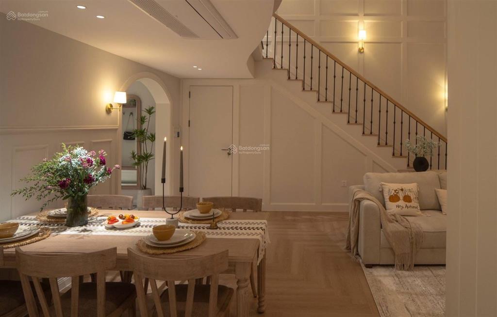 Bán duplex mỹ khánh 2a, dt 195m2, 3pn, 2wc, giá bán 13 tỷ,  0917 479 ***
