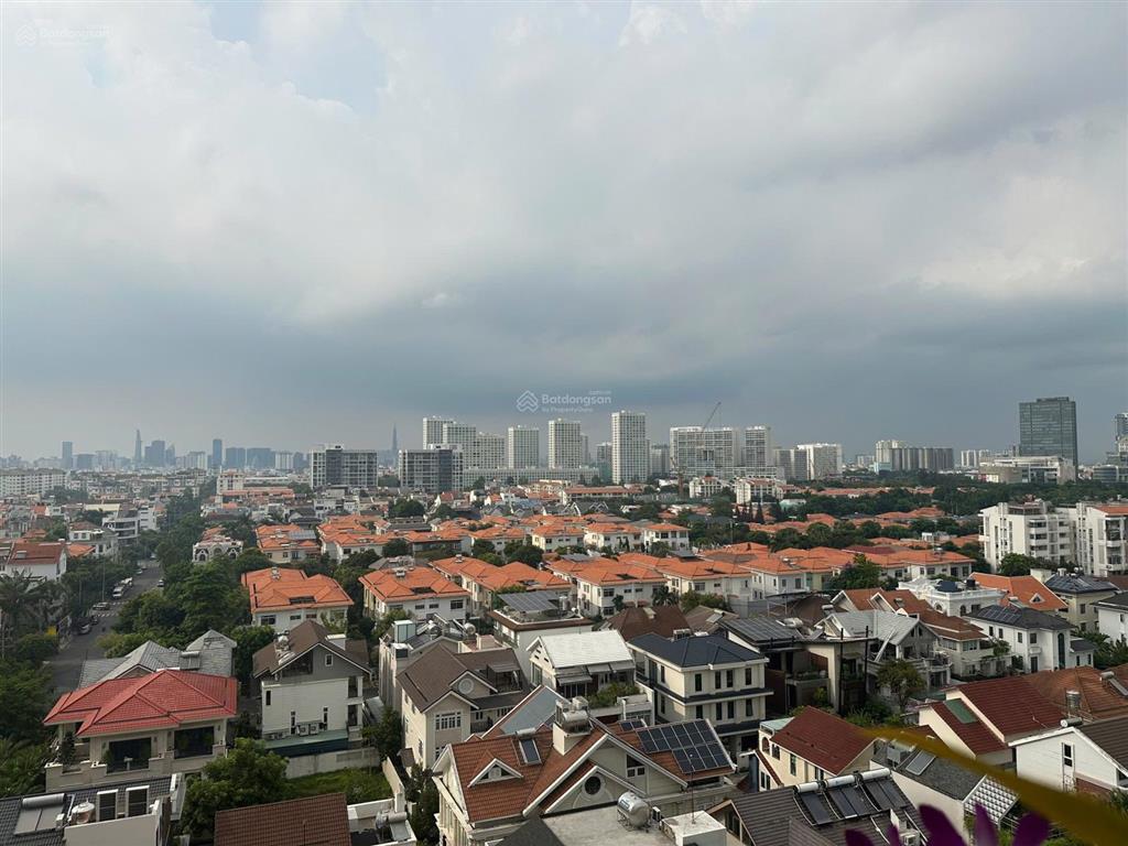 Cần bán gấp căn hộ grand view, phú mỹ hưng dt 118m 3pn, full nội thất, view thành phố, giá 10.8 tỷ