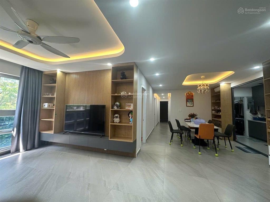 Cần tiền bán gấp happy valley, pmh, dt 135m, 3pn, full nội thất, giá bán 10,5 tỷ,  0917 479 ***